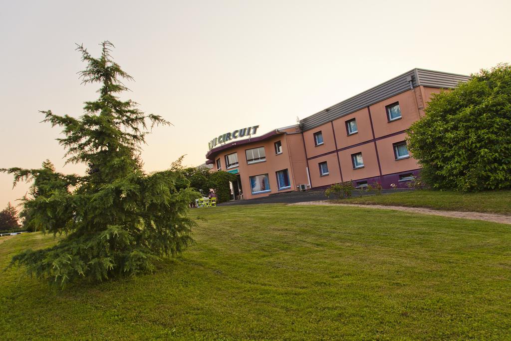 Cit'Hotel Du Circuit Magny-Cours Exteriör bild